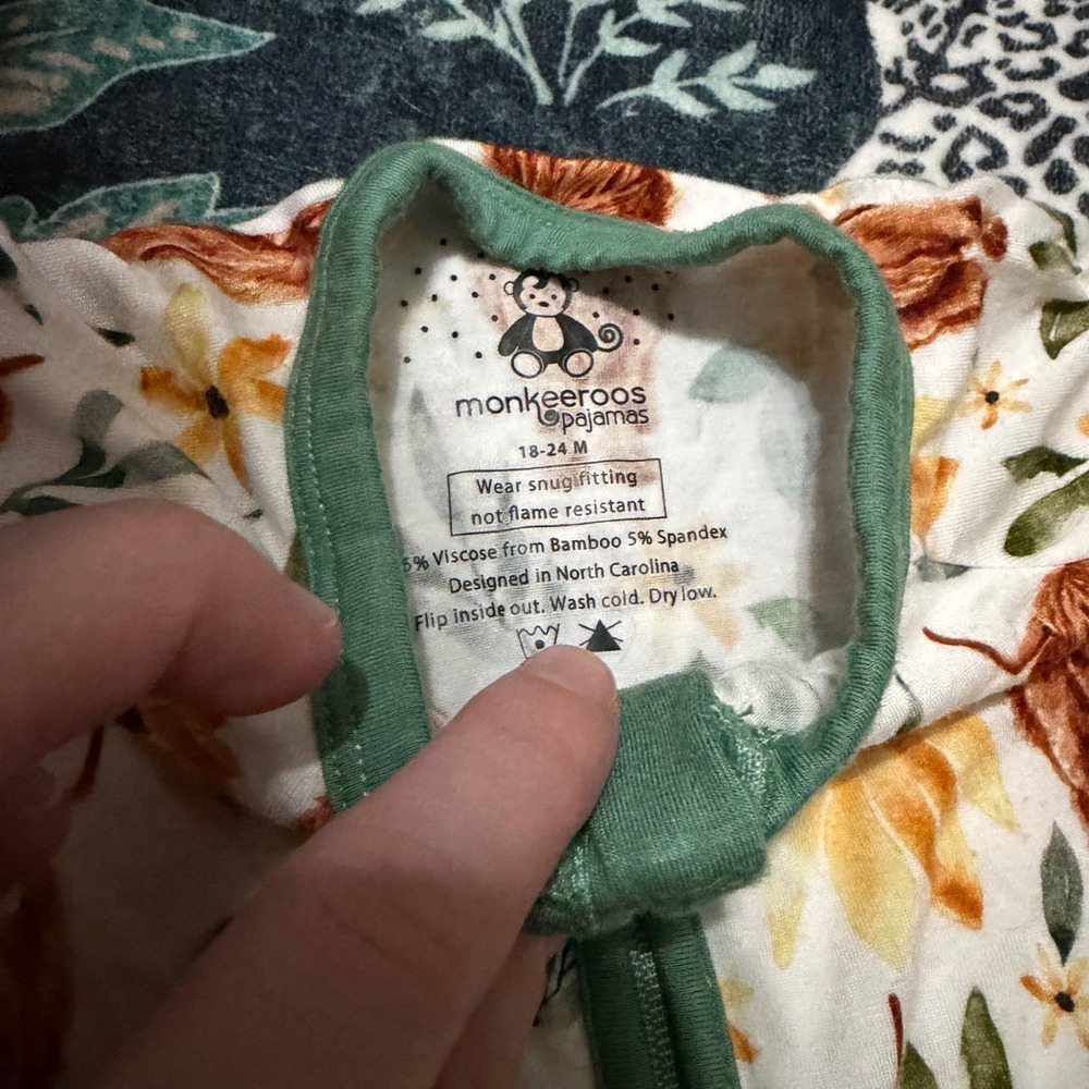 Monkeeroos Bamboo Pajamas 18-24 mo Highland Cow Floral Print Snug Fit Sleepwear - Picture 4 of 5